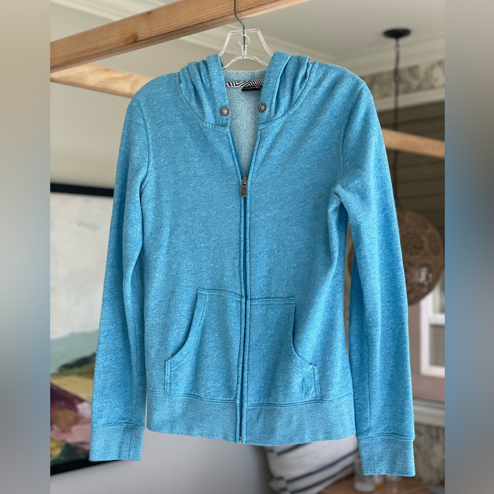Volcom women’s small hooded sweatshirt. Full zip